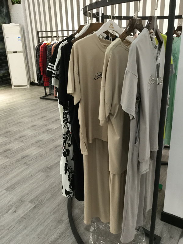 時尚棉麻連衣裙，新區女裝批發精選推薦